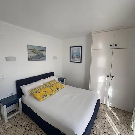 Apartment Holidays Karina Vue 2